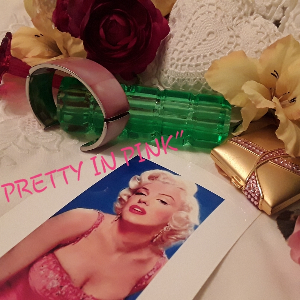 925 STERLING "PRETTY IN PINK" MOTHER OF PEARL CUFF